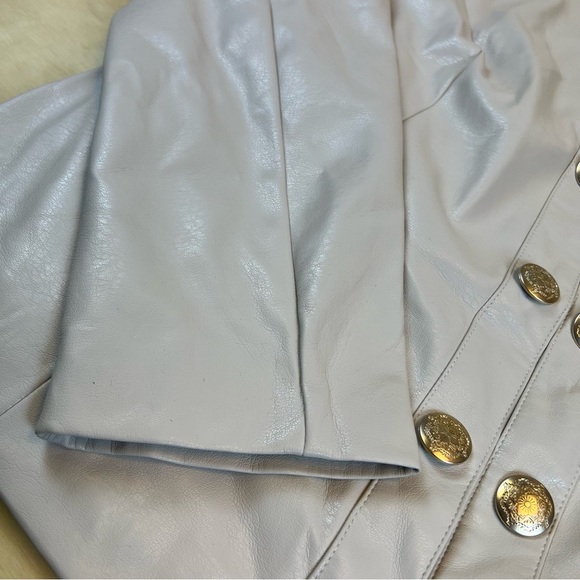 GRAVER Susan Graver Faux Leather Long Sleeve Jacket Pale Stone Color Size 12 - Picture 3 of 13